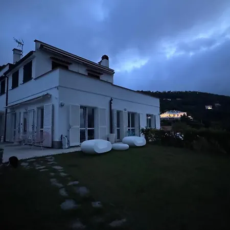 Nel Blu Appartamento Noli